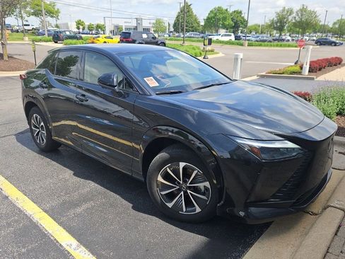 Used 2025 Lexus RZ 450e w/ Technology Package AWD/4WD image 2