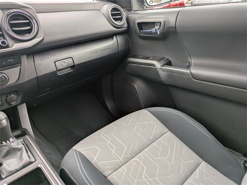 Used 2023 Toyota Tacoma TRD Sport image 17