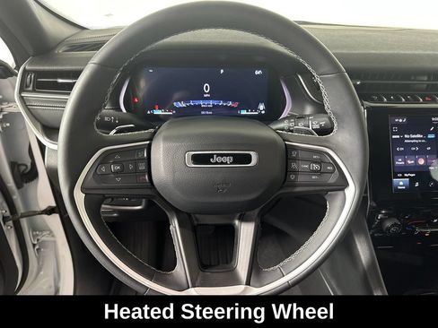 Used 2023 Jeep Grand Cherokee L Laredo AWD/4WD image 18