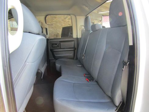 Used 2018 RAM 1500 Tradesman w/ Popular Equipment Group RWD image 9