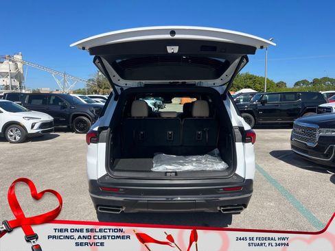 New 2026 Buick Enclave Preferred image 17