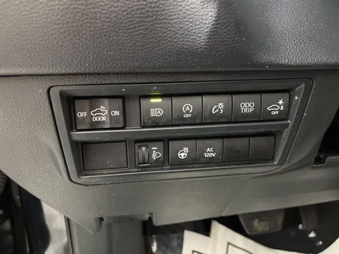 Used 2023 Toyota Tundra SR5 w/ SR5 Premium Package AWD/4WD image 26