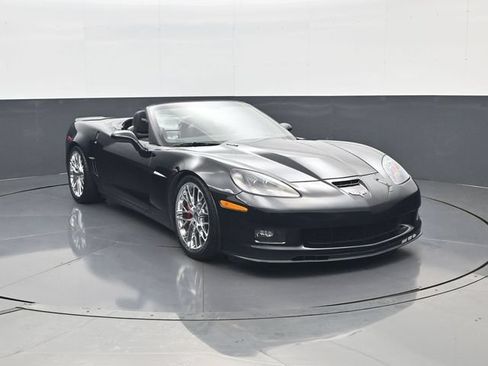 Used 2013 Chevrolet Corvette 427 w/ 1SB Preferred Equipment Group RWD image 3