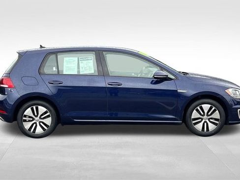Used 2019 Volkswagen e-Golf SE w/ Driver Assistance Package image 3