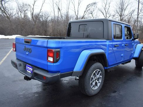 New 2026 Jeep Gladiator Sport image 6