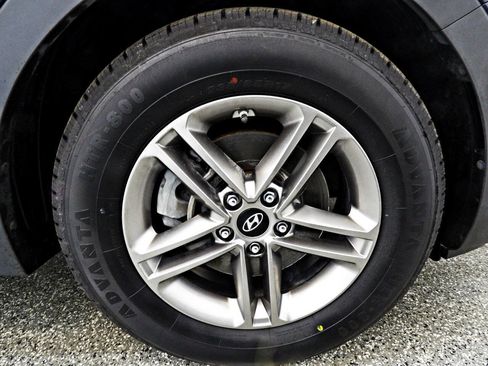 Used 2017 Hyundai Santa Fe Sport w/ 2.4L Tech Package 04 image 23