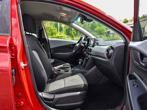 Used 2019 Hyundai Kona SE FWD image 9