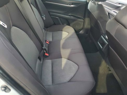 Used 2019 Toyota Camry LE image 18