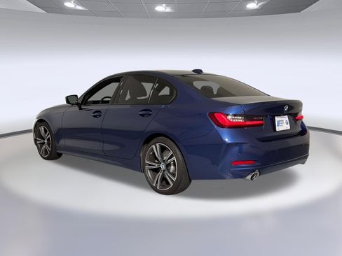 Used 2023 BMW 330i Sedan w/ Premium Package RWD image 3