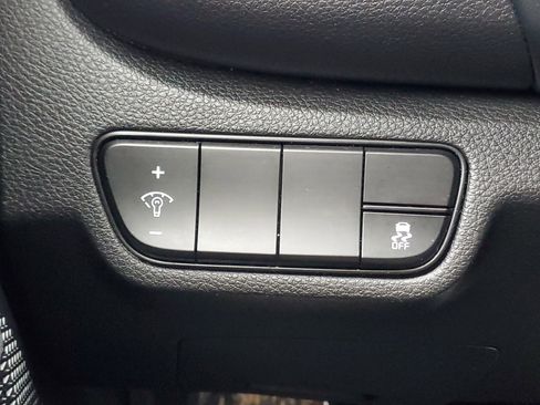 Used 2024 Kia Seltos SX image 32