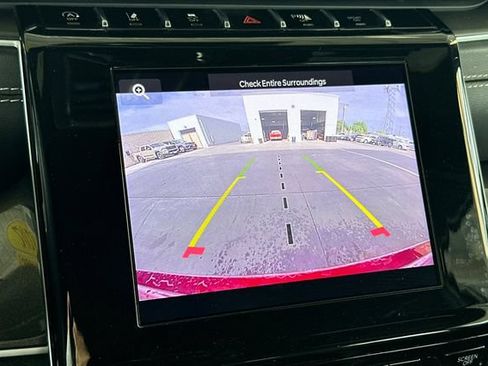 Certified 2023 Jeep Grand Cherokee Altitude RWD image 3