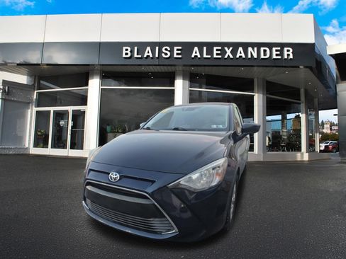 Used 2018 Toyota Yaris iA image 10