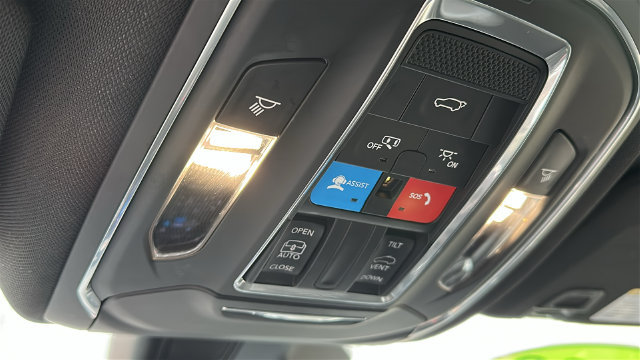 Used 2023 Jeep Grand Cherokee L Laredo AWD/4WD image 21