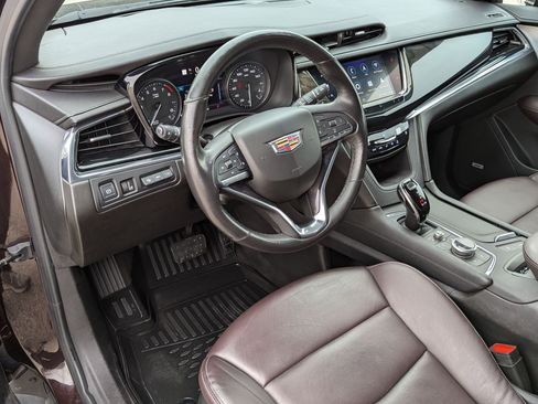 Used 2020 Cadillac XT6 Premium Luxury image 4