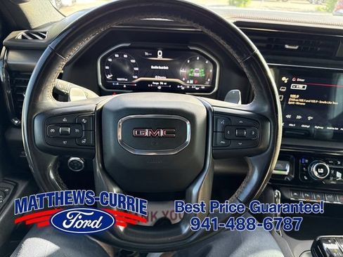 Used 2024 GMC Sierra 1500 AT4 w/ Technology Package AWD/4WD image 18