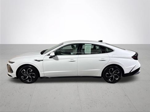 Used 2025 Hyundai Sonata SEL FWD image 9