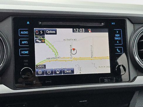 Used 2019 Toyota Tacoma TRD Off-Road w/ Technology Package AWD/4WD image 27