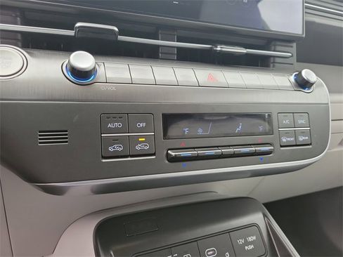 Used 2024 Hyundai Kona SEL w/ Convenience Package image 27