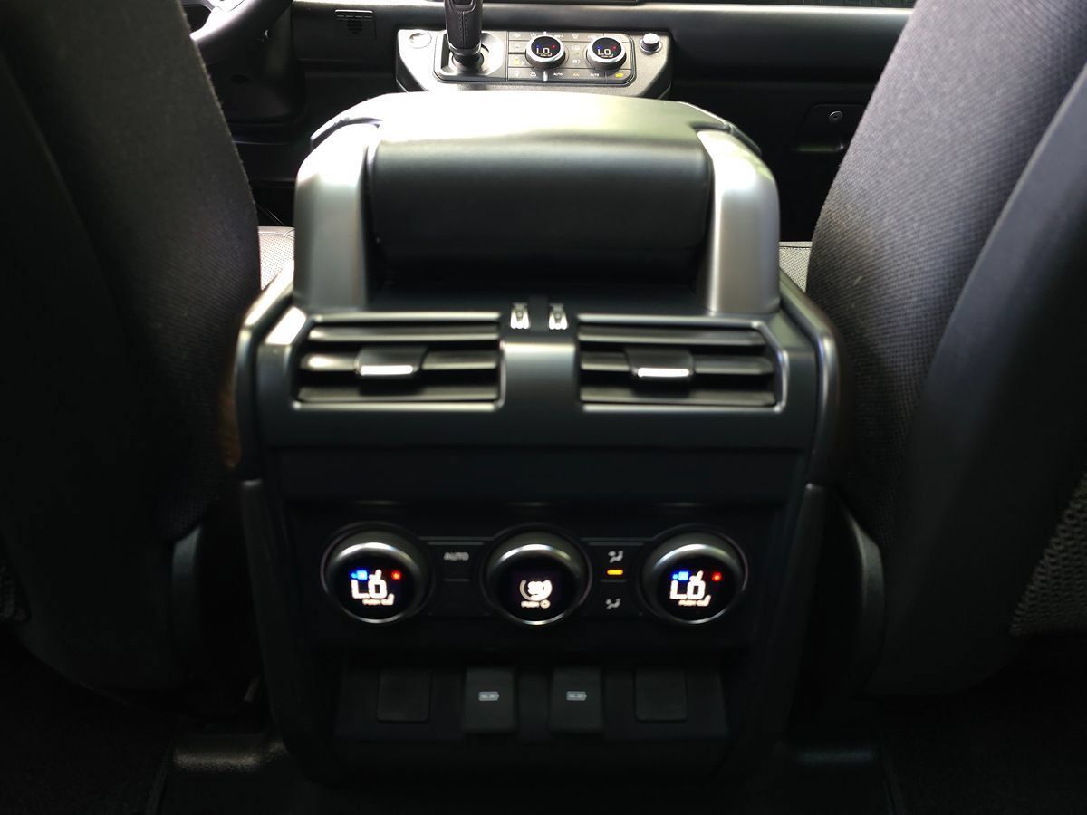 Used 2023 Land Rover Defender 130 X AWD/4WD image 21