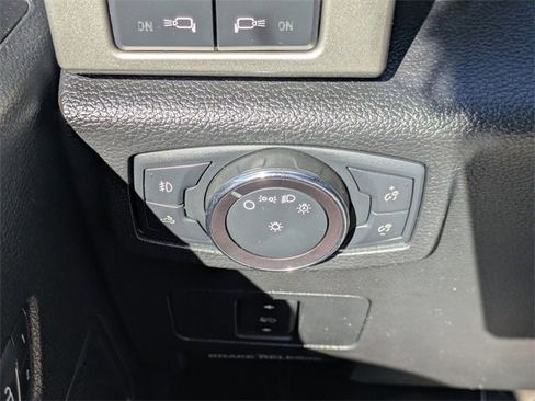 Used 2019 Ford F350 Lariat image 24