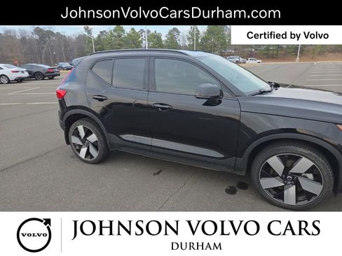 Used 2023 Volvo XC40 Recharge Ultimate image 5