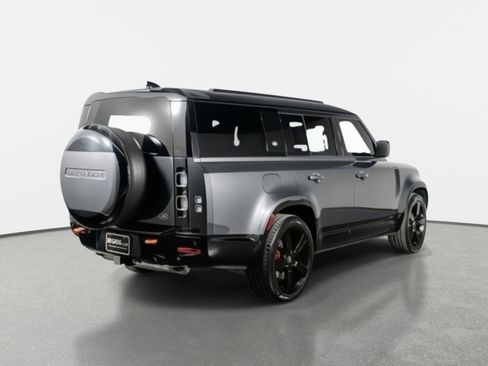 Used 2023 Land Rover Defender 130 X AWD/4WD image 13