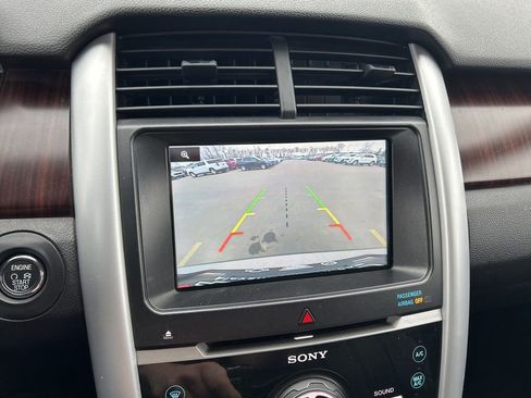 Used 2014 Ford Edge Limited w/ Driver Entry Package AWD/4WD image 19