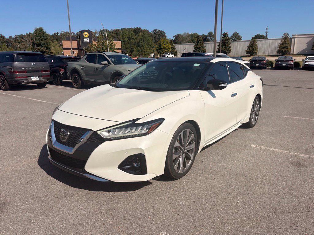 Used 2019 Nissan Maxima Platinum w/ Sport Mat Group FWD image 3