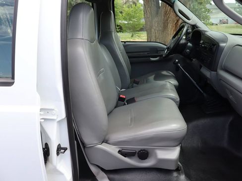 Used 2005 Ford F350 XL AWD/4WD image 23