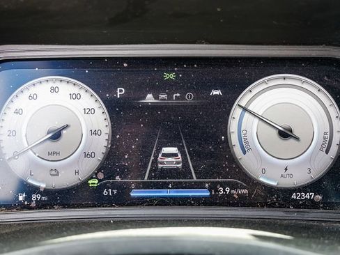 Certified 2023 Hyundai Kona Limited FWD image 16