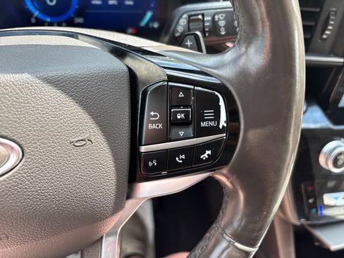 Used 2021 Ford Explorer Platinum AWD/4WD image 12