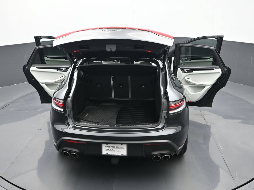 Certified 2023 Porsche Macan S AWD/4WD image 27
