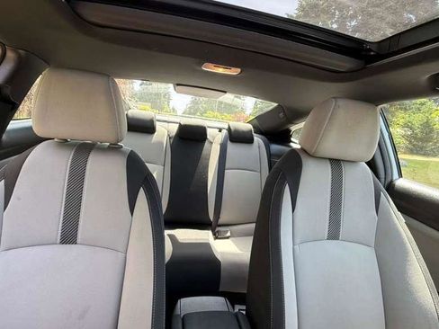 Used 2018 Honda Civic EX-T image 8