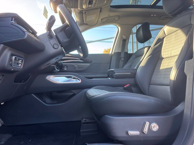 New 2026 Lincoln Nautilus Reserve AWD/4WD image 2
