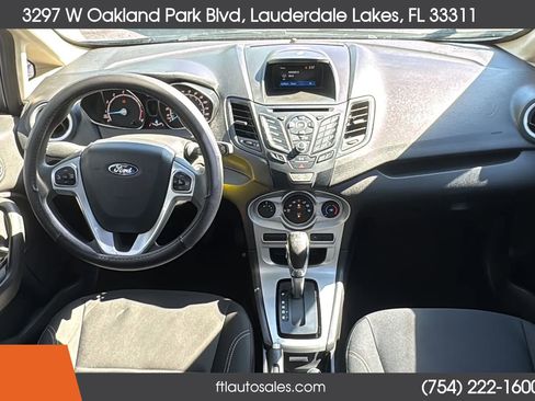 Used 2018 Ford Fiesta SE FWD image 30