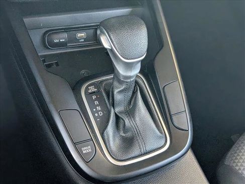 Used 2023 Kia Soul LX image 12