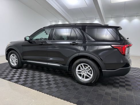 New 2025 Ford Explorer Active w/ Active Comfort Package image 4