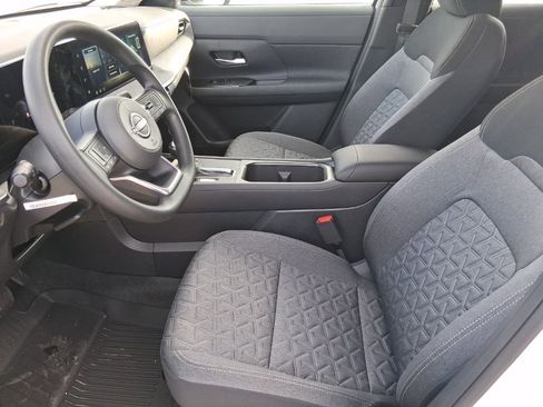 New 2026 Nissan Kicks SV w/ SV Premium Package FWD image 23