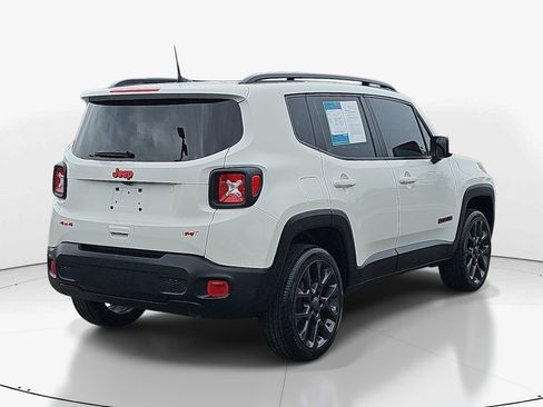 Used 2023 Jeep Renegade Latitude w/ Sun/Sound Group AWD/4WD image 6