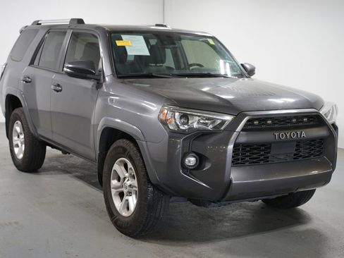 Used 2022 Toyota 4Runner SR5 Premium w/ Moonroof Package image 3