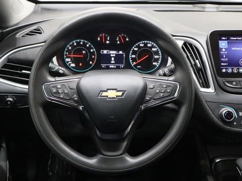 Used 2023 Chevrolet Malibu LT image 24