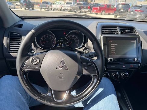 Used 2021 Mitsubishi Outlander Sport SE AWD/4WD image 9
