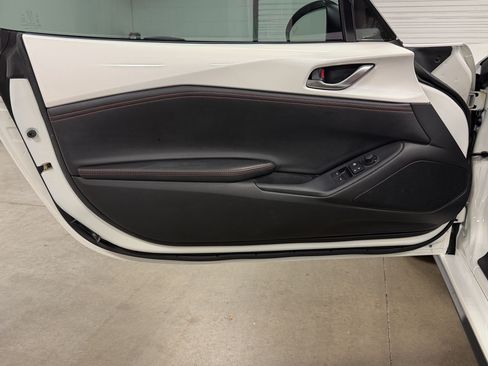 Used 2023 MAZDA MX-5 Miata Grand Touring RWD image 14