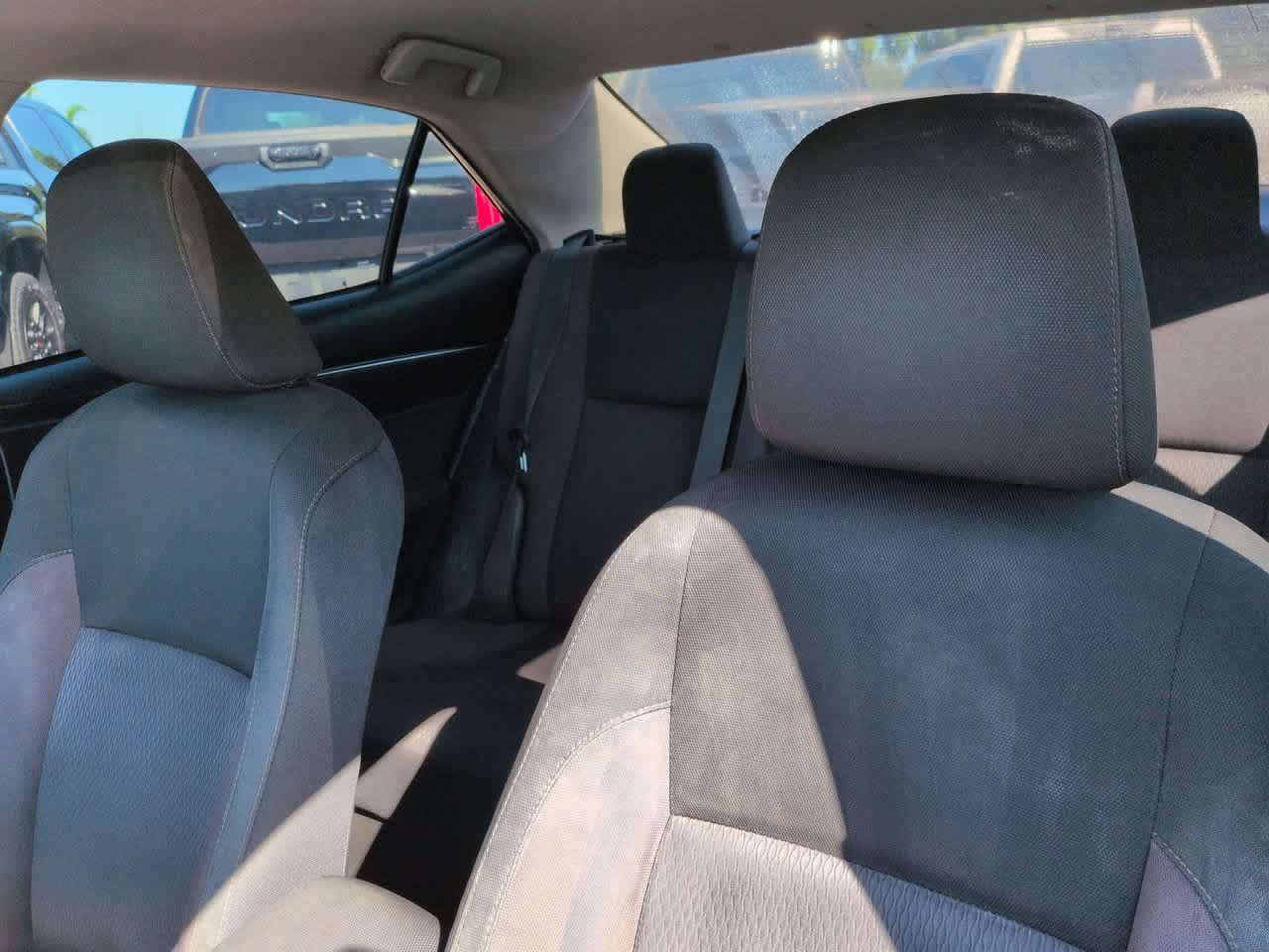 Used 2018 Toyota Corolla LE FWD image 8