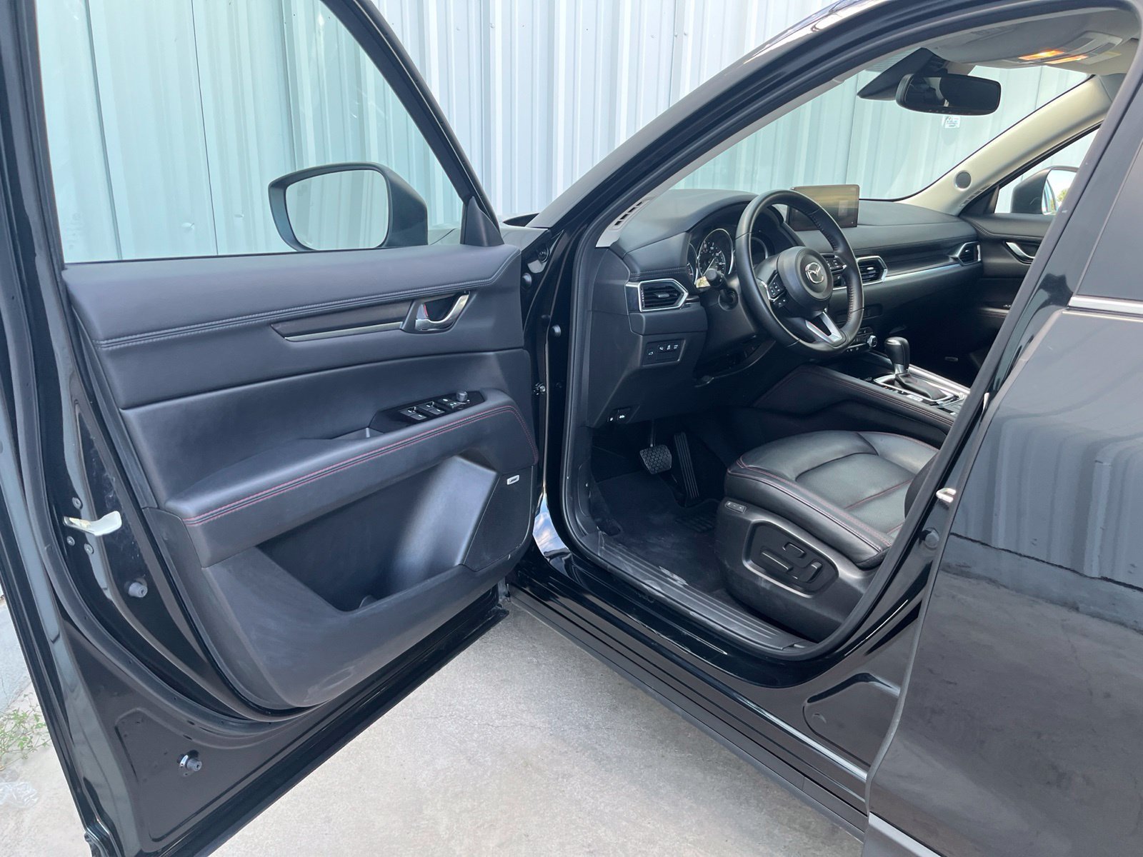 Certified 2025 MAZDA CX-5 Carbon Edition AWD/4WD image 11