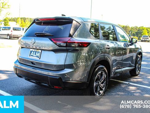 Used 2025 Nissan Rogue SV FWD image 6