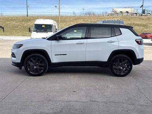 New 2026 Jeep Compass Limited image 9