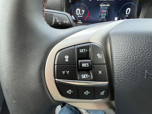 Used 2025 Ford Explorer Active w/ Active Comfort Package image 14