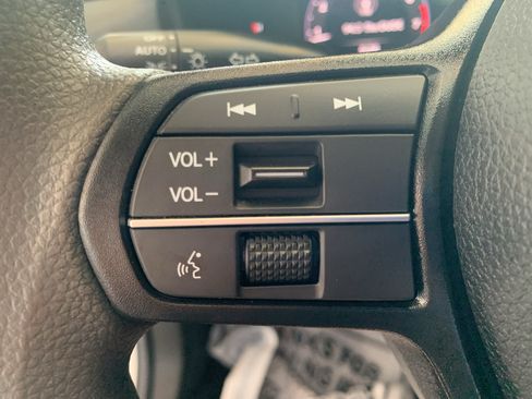 Used 2023 Honda Accord EX image 17