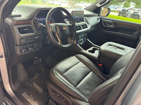 Used 2021 Chevrolet Suburban High Country AWD/4WD image 14